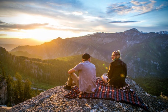 これ一枚でOK！多機能アドベンチャーブランケット「KACHULA 2.0