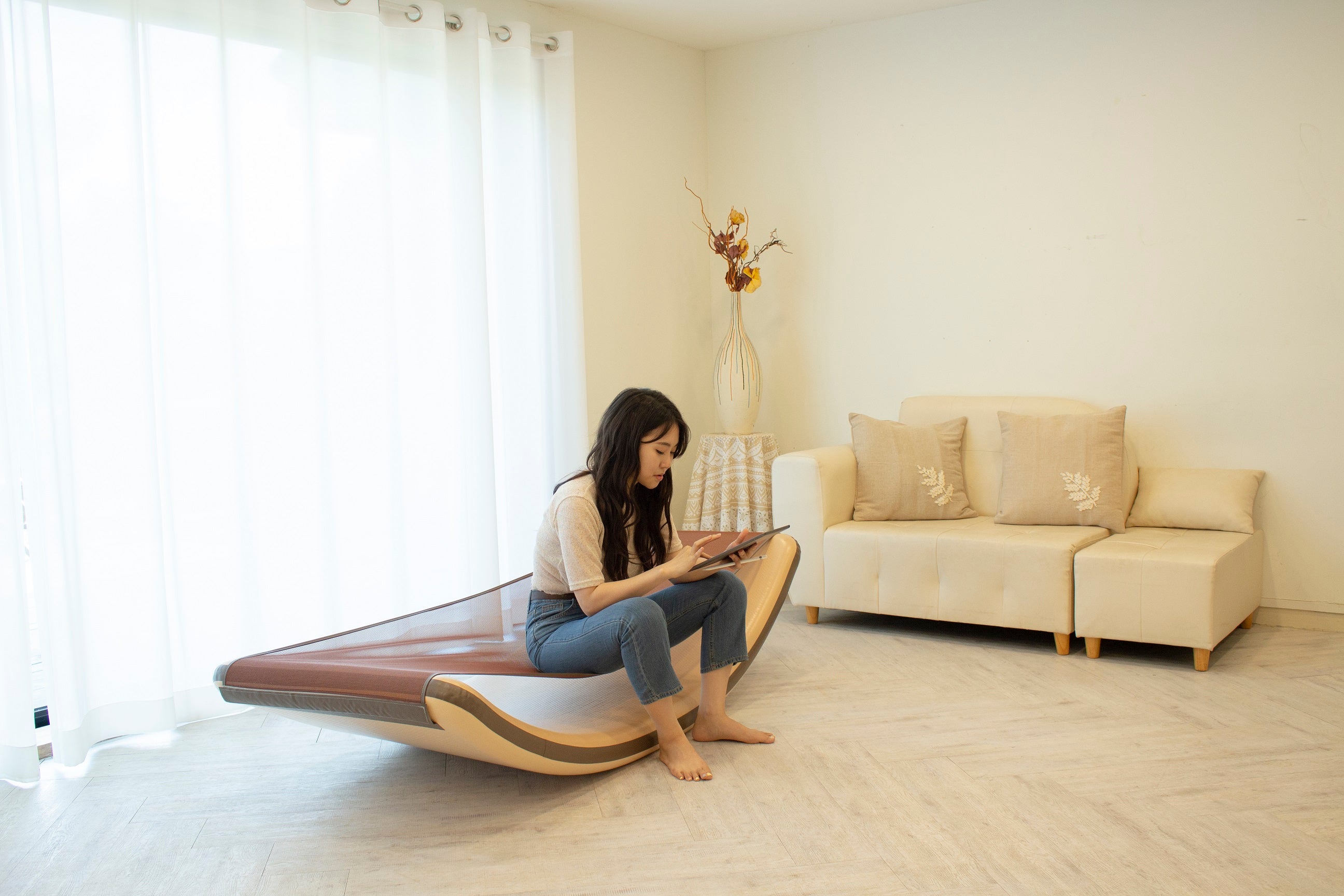 人間工学的に追求した寝心地【組立てないハンモック】| プレミアムair