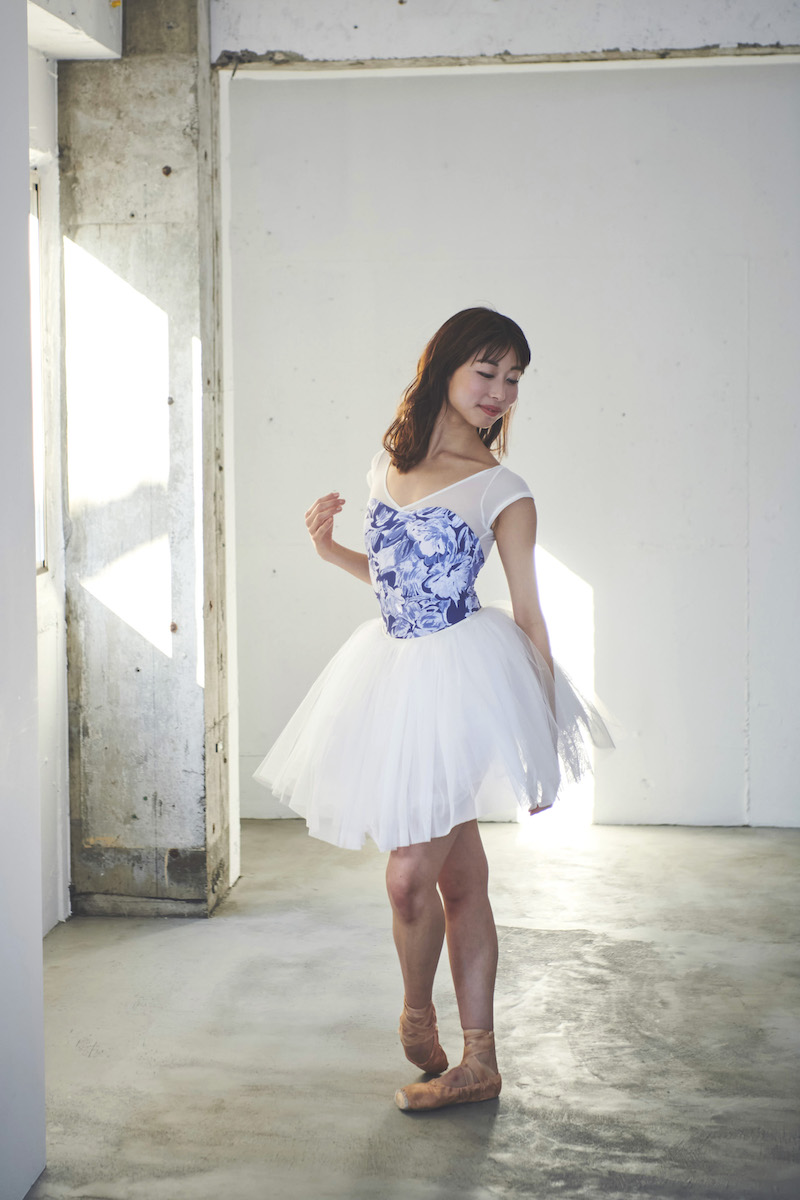 stina / type H half sleeve / Desire blue