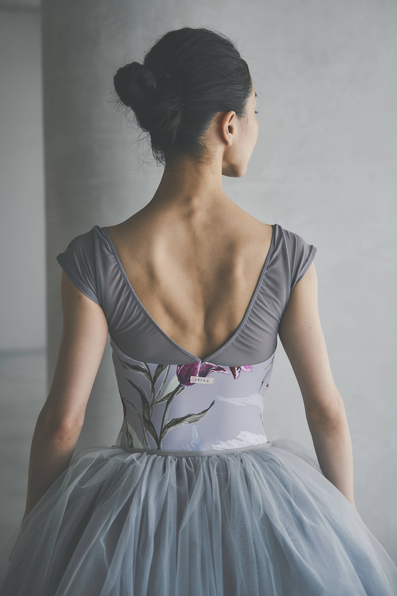 stina / type H half sleeve / Rebel Tulip gray