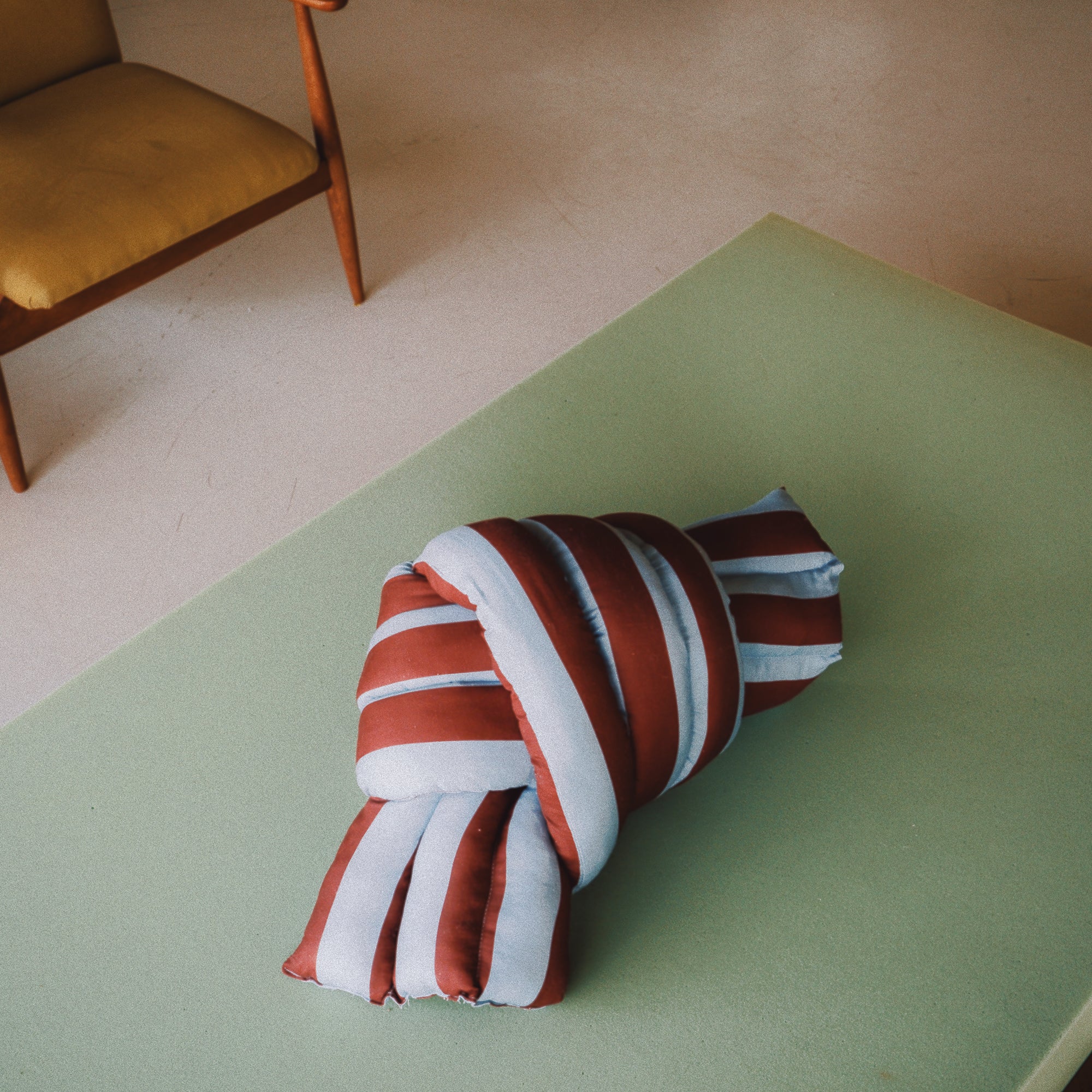 Musubi Cushion - Linen&Rayon | Candy Stripes in Steel Blue x Burgundy